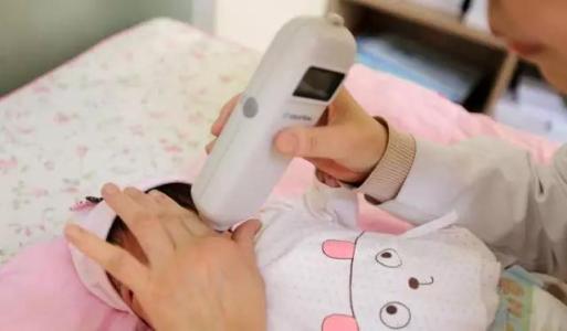 怎么通过新生儿大便颜色判断黄疸,新生儿黄疸什么情况下需要治疗