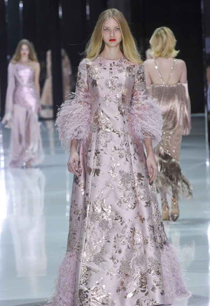 2018春夏时装周valentino,2017春夏高定时装周dior