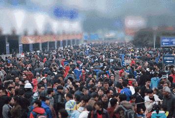 春运期间返程火车票什么时候好买,春运返程抢票高峰将至购票需趁早