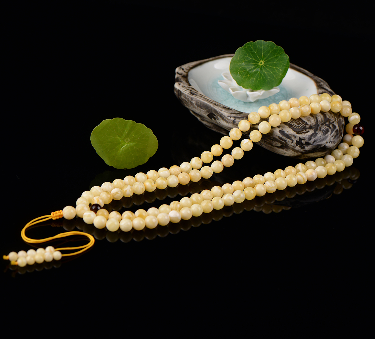 手串戴着太紧怎么办,手串戴起来太松怎么办