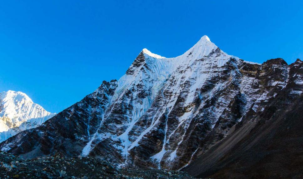 尼泊尔安纳普尔那山徒步,徒步探秘尼泊尔