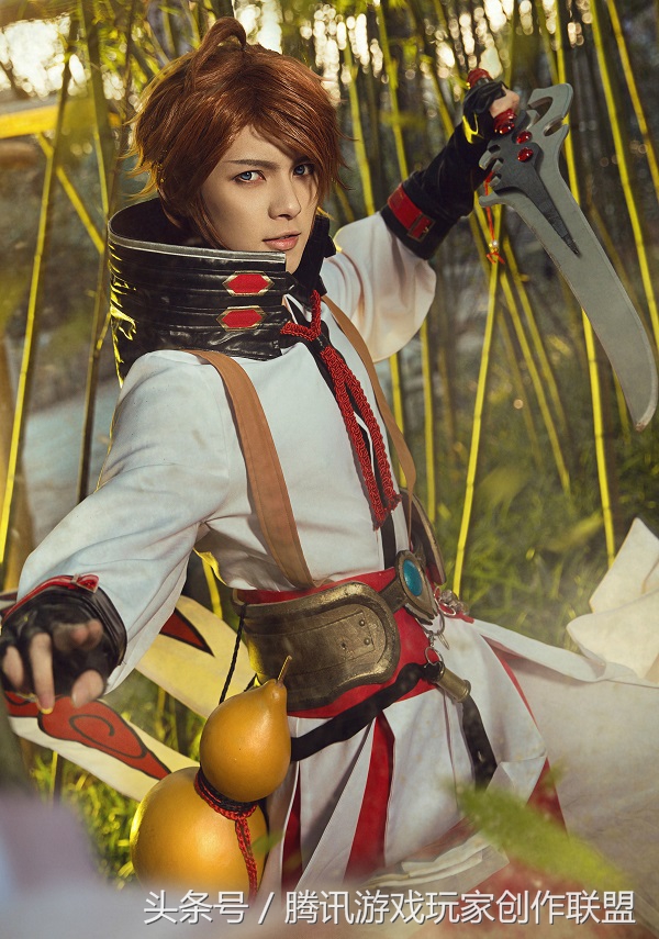 青莲剑仙十步杀一人,cos王者李白