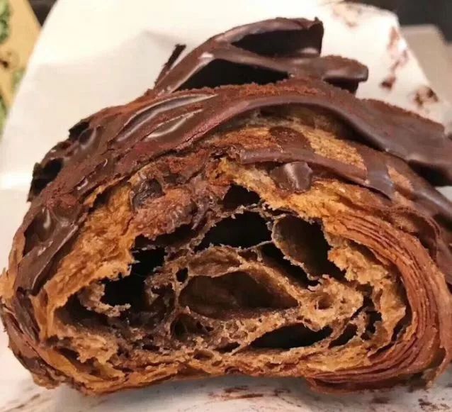 网红美食脏脏包到底是什么,网红脏脏包一口一个