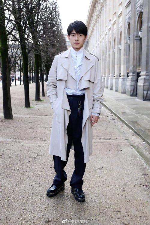 刘昊然青涩潘玮柏尴尬吴建豪乱穿衣？｜2018秋冬米兰男装周成绩单