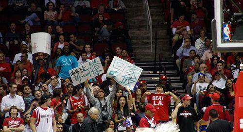 nba赛场上让人热血的瞬间,nba赛场球迷呐喊