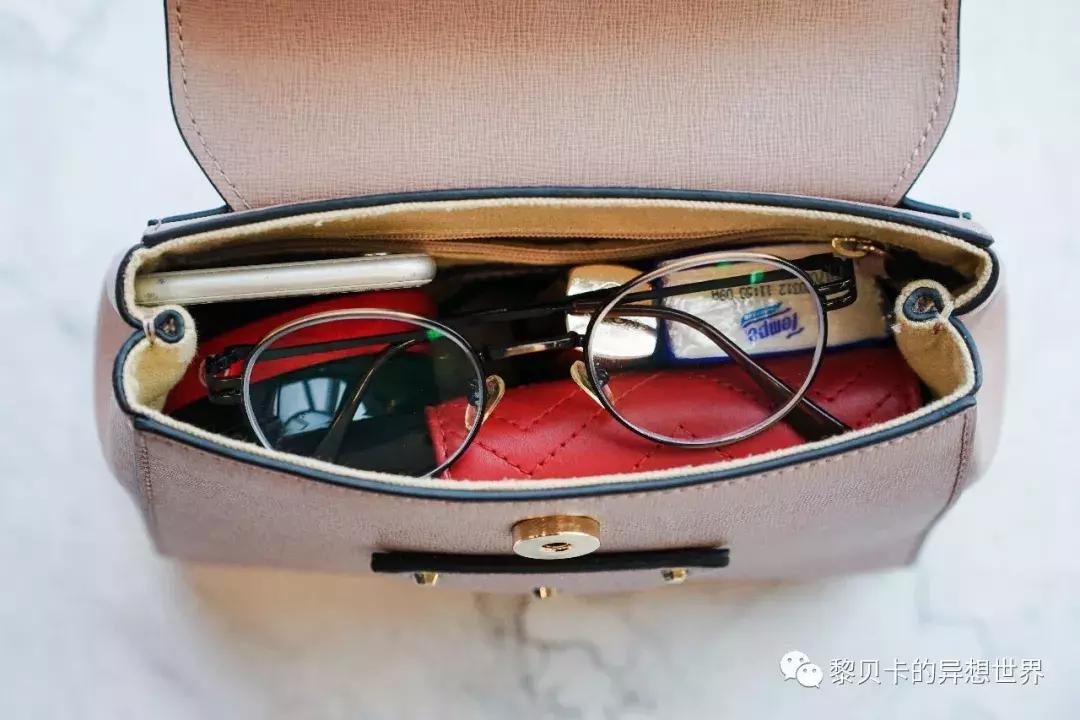 从上百只包里，她们精挑细选了这9只最爱的年度好包