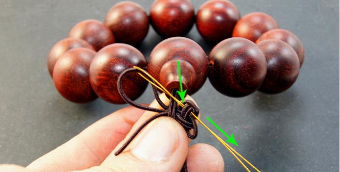 文玩手把串穿串教程,文玩人怎么开始盘串的