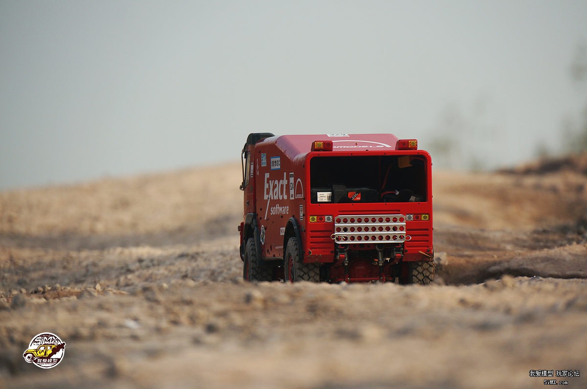 拉力卡车模型开箱测评 (静点拉力卡车模型路试)