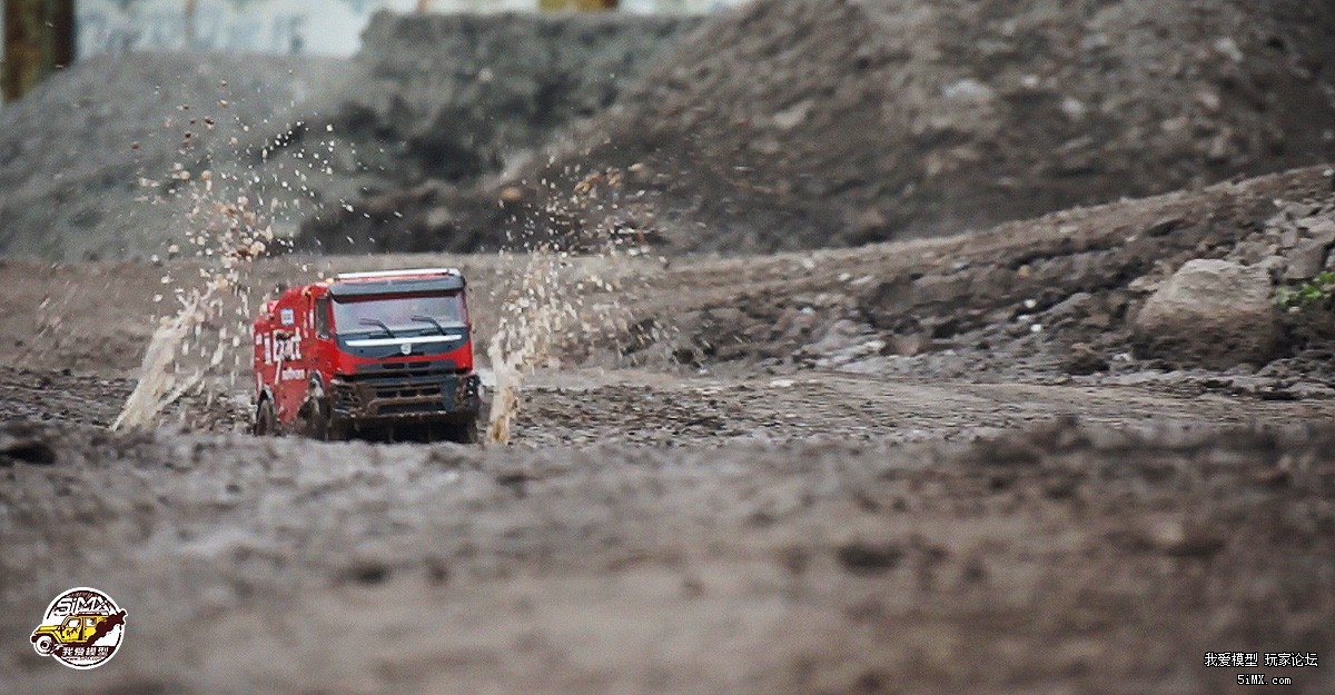 拉力卡车模型开箱测评 (静点拉力卡车模型路试)