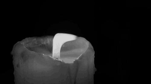 顾城的门前读诗,顾城的经典诗句感悟