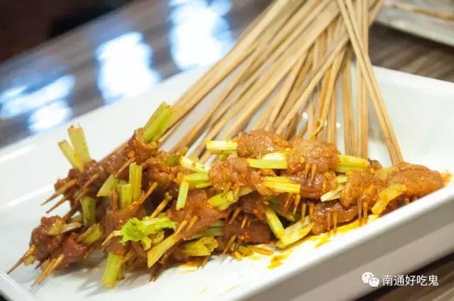 成都牛肉串串推荐,好吃又实惠的成都砂锅串串