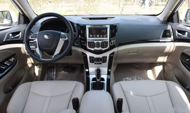 还买啥汽油车,这些电车个个续航300km,15万买来上班一周不用管