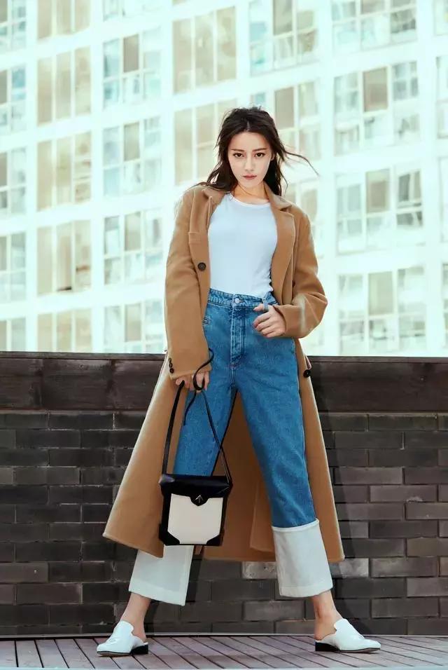 杨幂和热巴穿同款连衣裙,从杨幂赵丽颖到热巴肖战