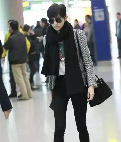 杨幂和热巴穿同款连衣裙,从杨幂赵丽颖到热巴肖战