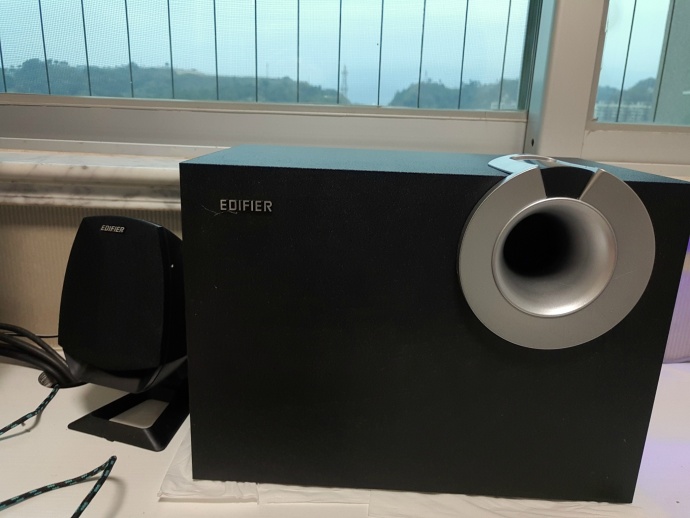 一直想换个完美耳机，今天总算如愿了！