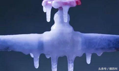 暴雪路面救援视频,暴雪应急救援视频