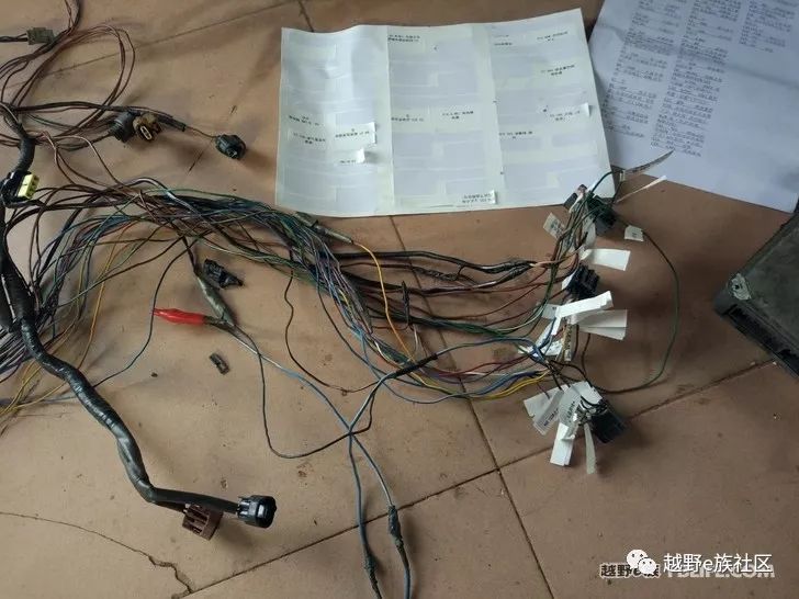 奇兵改帕杰罗发动机超选四驱,黑金刚改装新款帕杰罗内饰