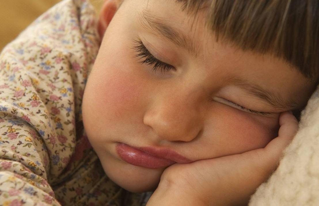 顾城的门前读诗,顾城的经典诗句感悟