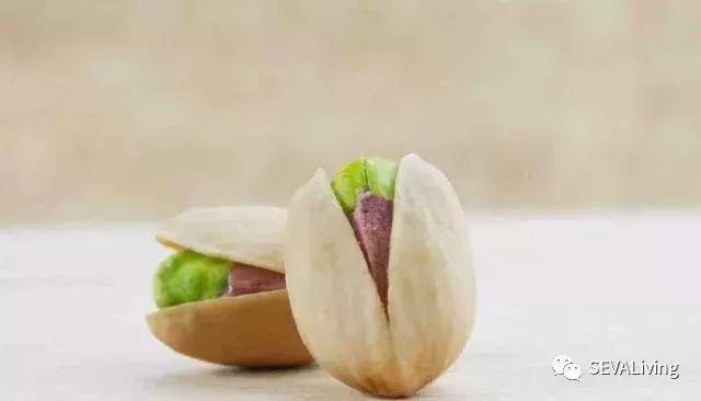 她是一个有趣的灵魂,有趣的灵魂才是女人最着迷的