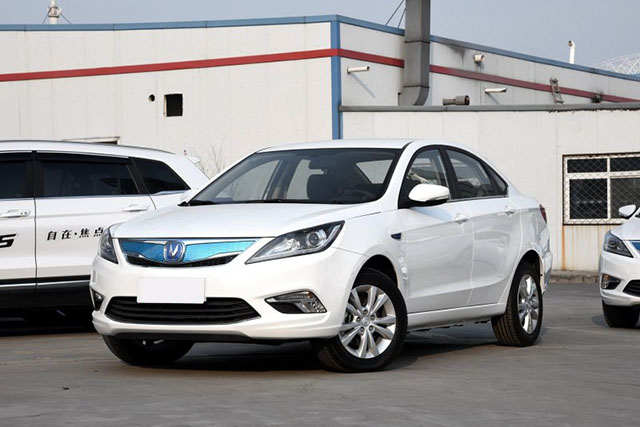 还买啥汽油车,这些电车个个续航300km,15万买来上班一周不用管