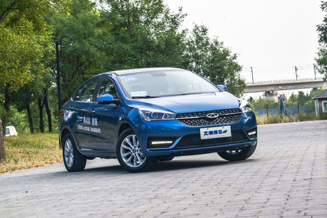 还买啥汽油车,这些电车个个续航300km,15万买来上班一周不用管