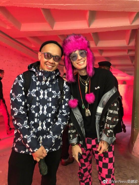 刘昊然青涩潘玮柏尴尬吴建豪乱穿衣？｜2018秋冬米兰男装周成绩单