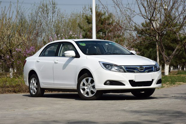 还买啥汽油车,这些电车个个续航300km,15万买来上班一周不用管