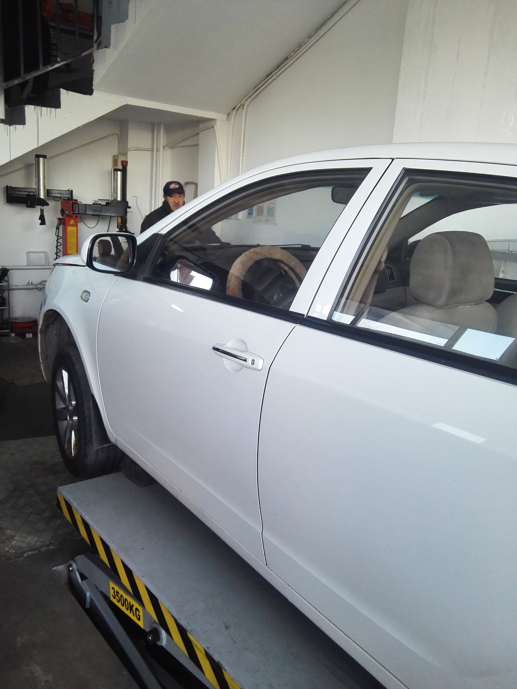 吉利全球鹰gc7油箱盖开启视频,吉利全球鹰gc7仪表小计里程