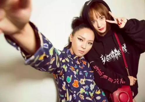 mk杨幂同款包到底有哪些型号？盘点杨幂这些年宠幸的mk包~