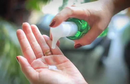 植村秀什么东西值得入手,植村秀新款和老款