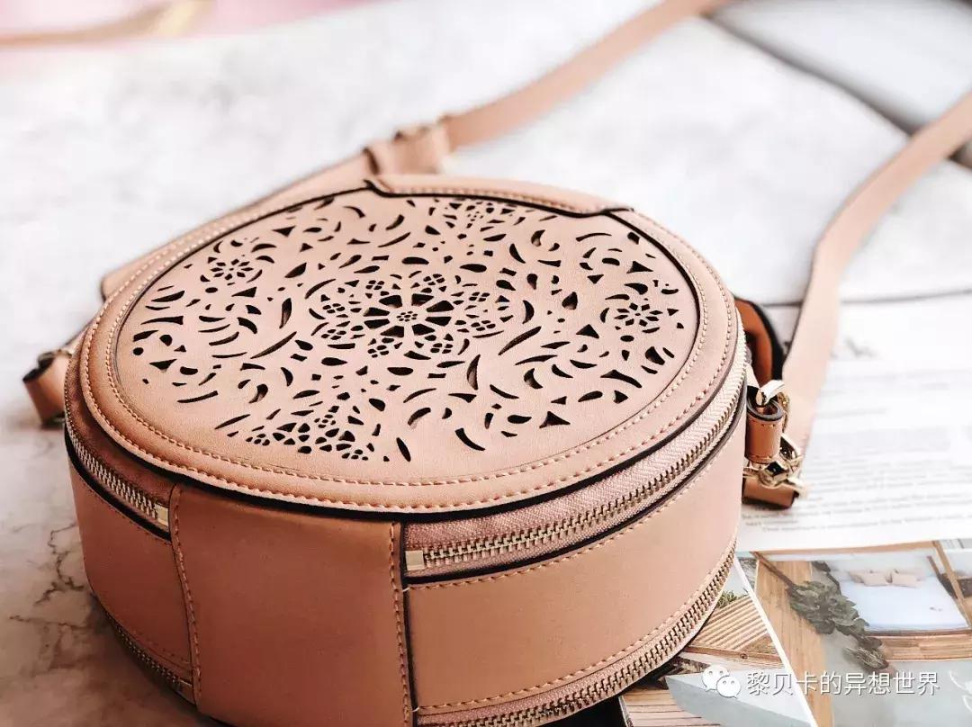 从上百只包里，她们精挑细选了这9只最爱的年度好包