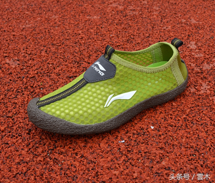 运动休闲鞋的搭配,倡导健康文明的生活方式活动方案