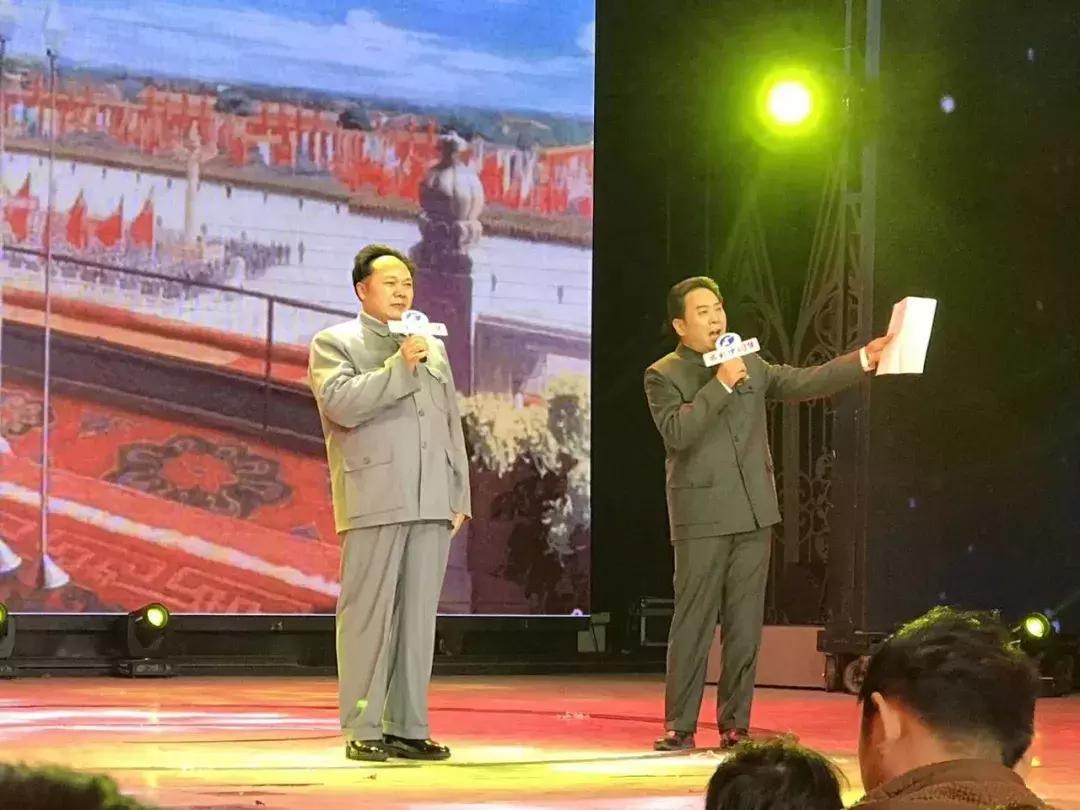 红星影视协办的2018年春节晚会《出彩中国梦》取得圆满成功！