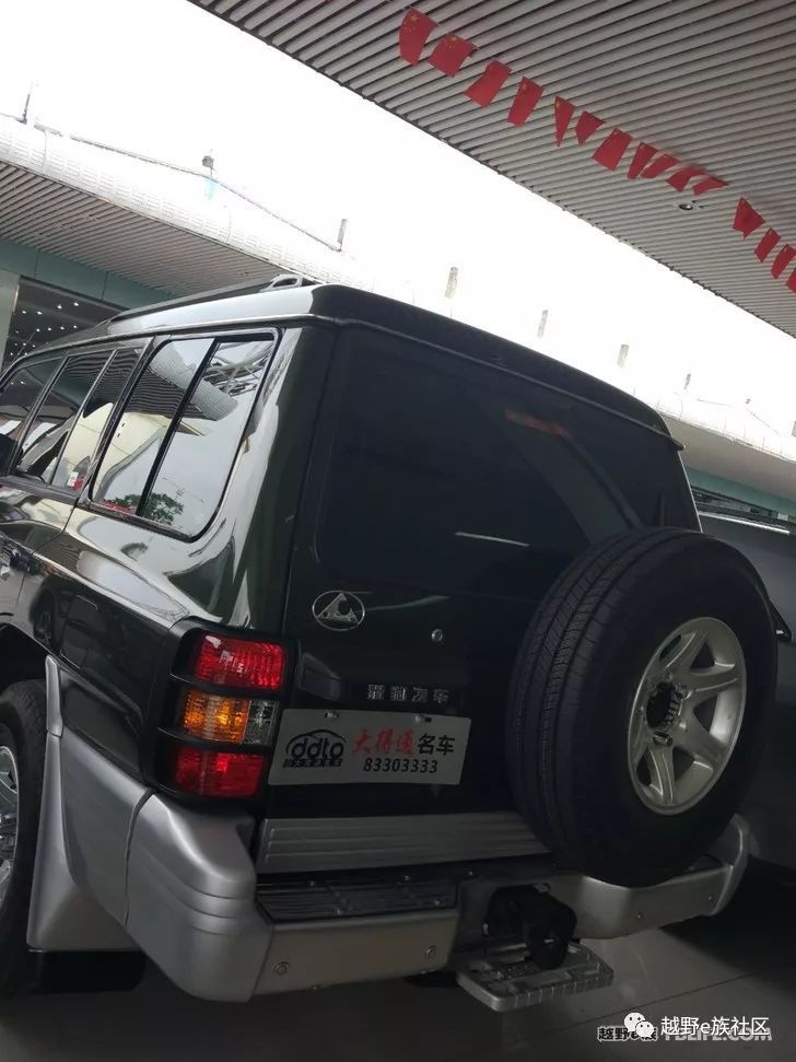 奇兵改帕杰罗发动机超选四驱,黑金刚改装新款帕杰罗内饰