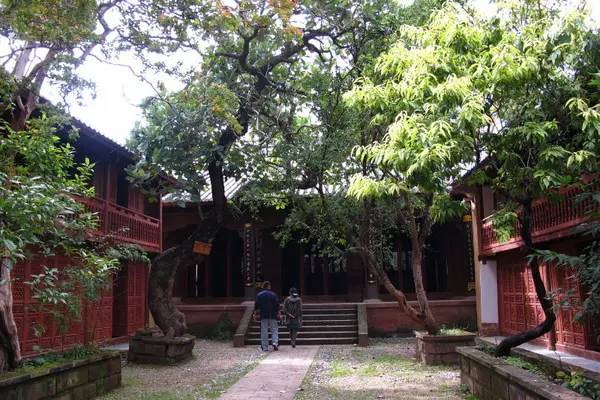 丽江和大理哪几个古镇值得去 (比丽江古城更值得去的古镇)