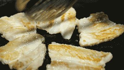 红角洲这家韩餐好偏心，妹子同行就打折，妹子越多折扣越优惠