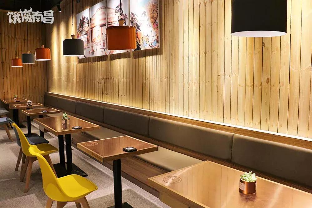 红角洲这家韩餐好偏心，妹子同行就打折，妹子越多折扣越优惠