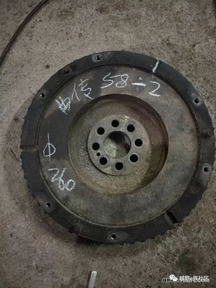 奇兵改帕杰罗发动机超选四驱,黑金刚改装新款帕杰罗内饰