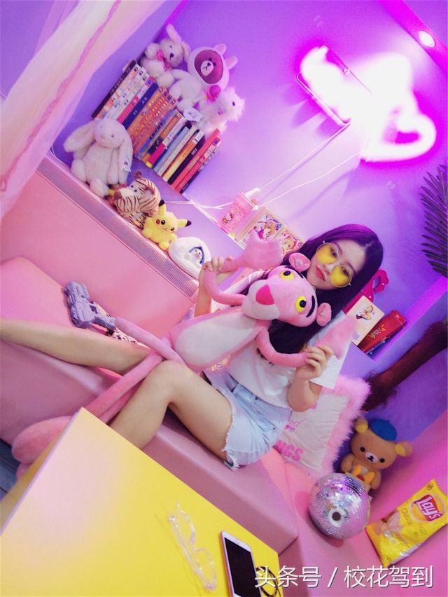 鑳藉敱浼氳烦鐨勫コ缃戠孩,鑳藉敱鑳借烦鐨勫皬浠欏コ