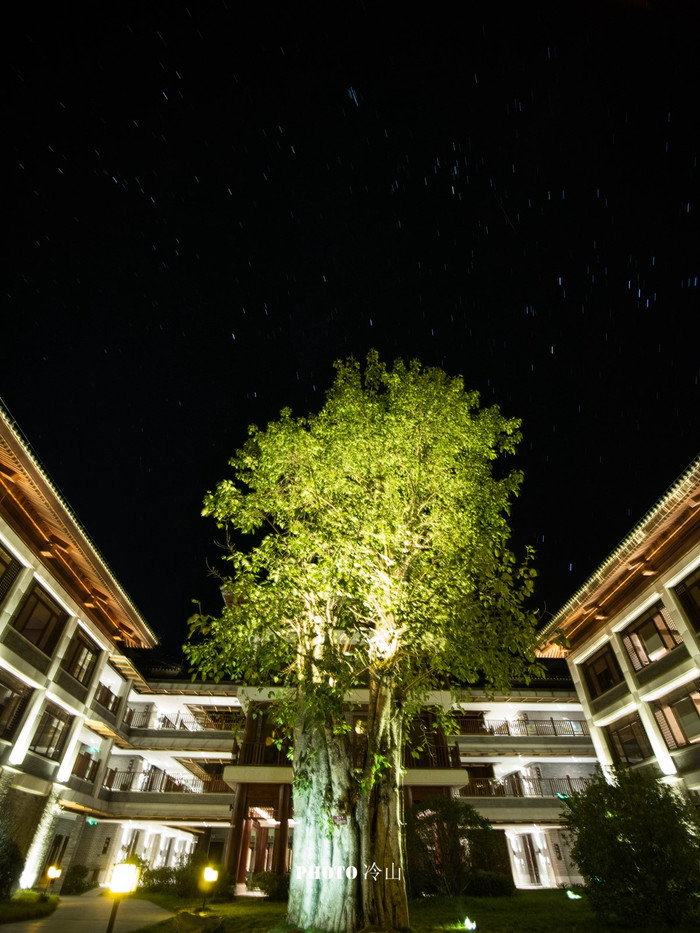 骞夸笢鍝噷鍙互绂呬慨浣忓,宀崡绂呬慨閰掑簵鍥剧墖