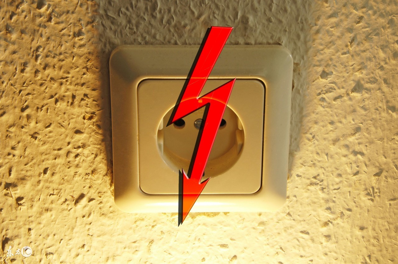 猫咪受伤露出骨头怎么急救,猫咪身上突然出现外伤怎么处理