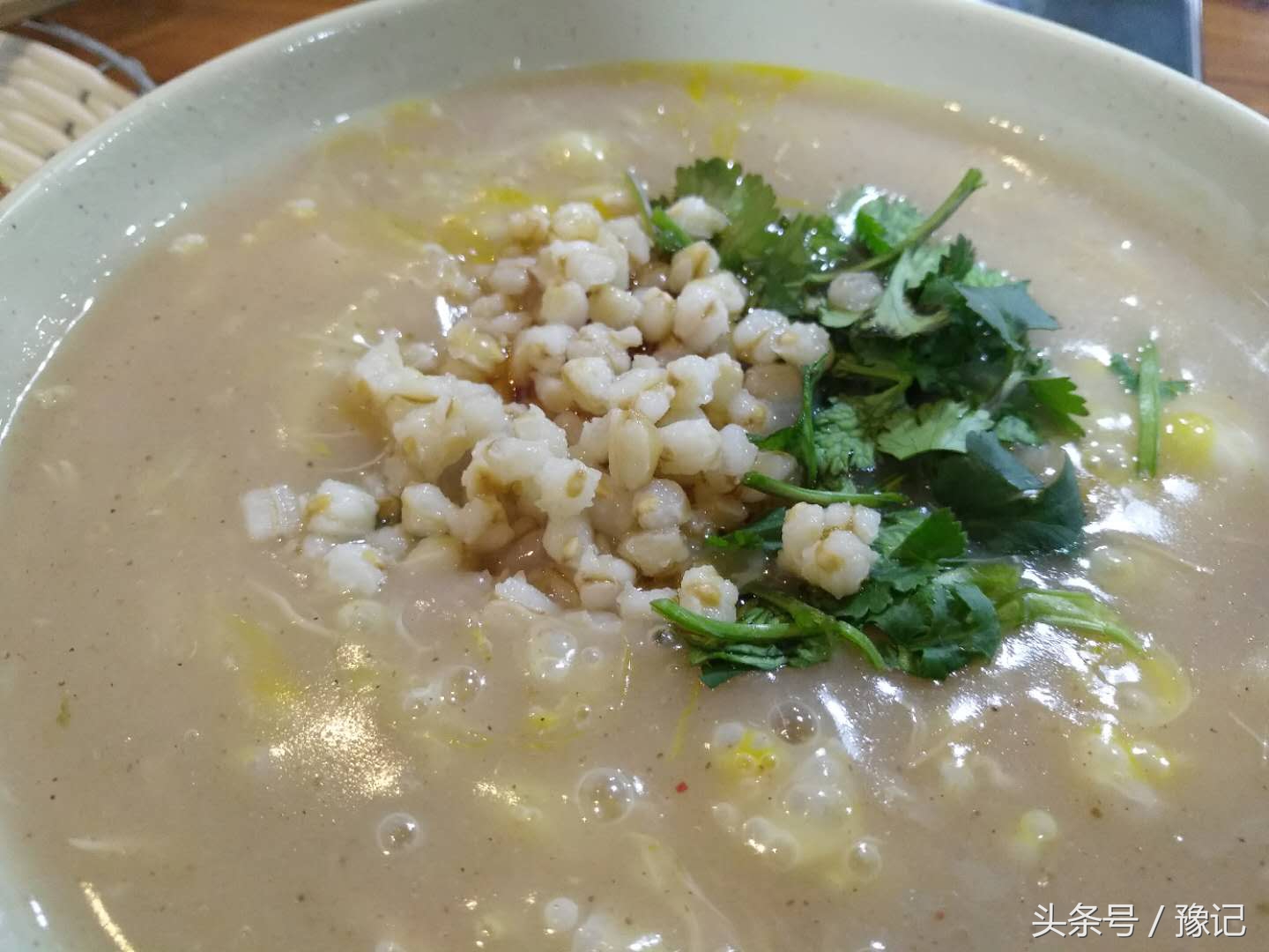 商丘,周口,开封,豫东这些地道美食你吃过多少?