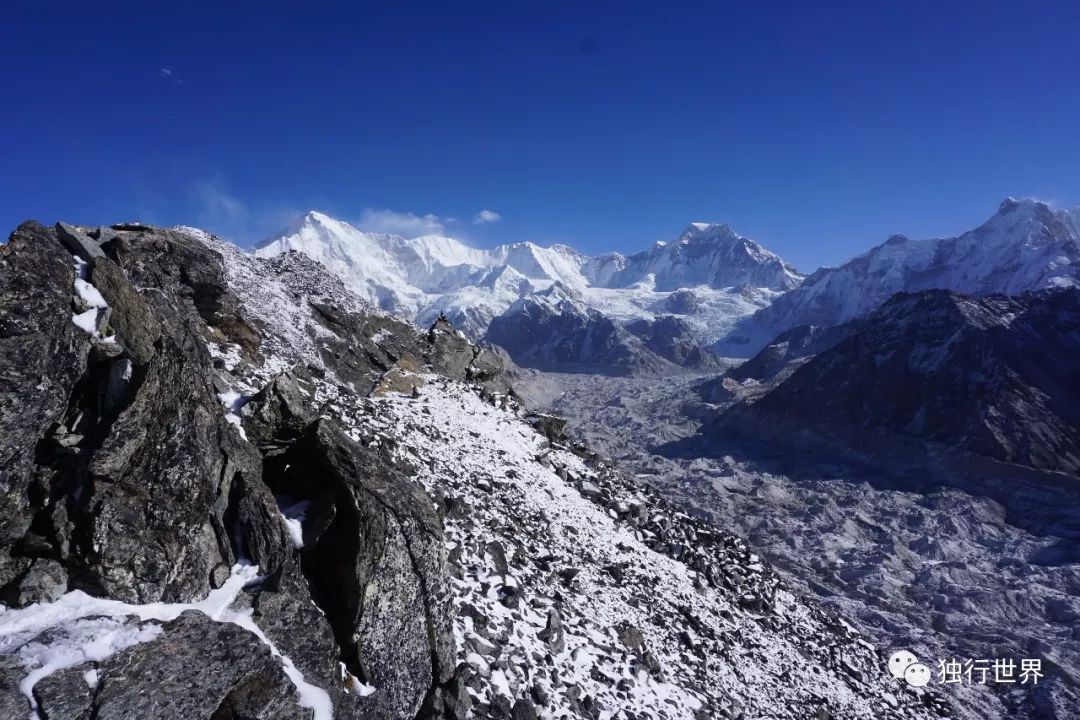 当你还在为生活抱怨,当你还在抱怨生活不易的时候