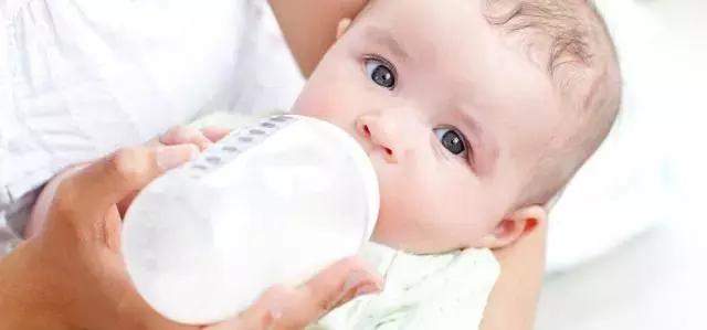 宝宝不认母乳怎么办,宝宝不认妈妈的奶怎么办