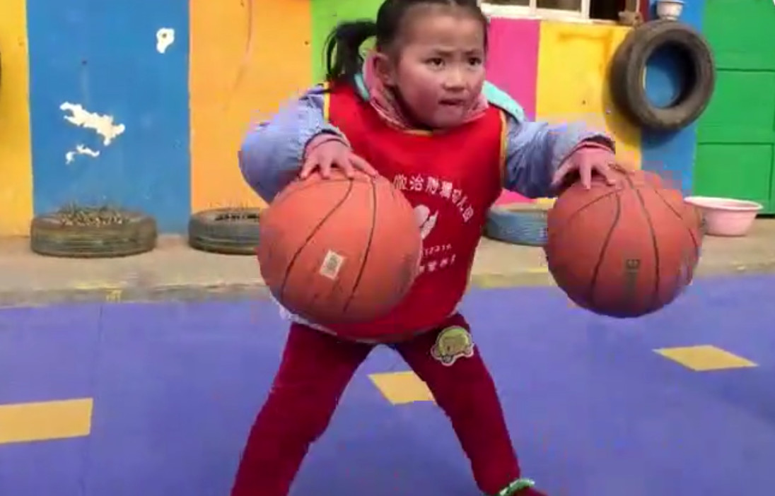 幼儿园最酷的篮球操,小朋友跳篮球操视频