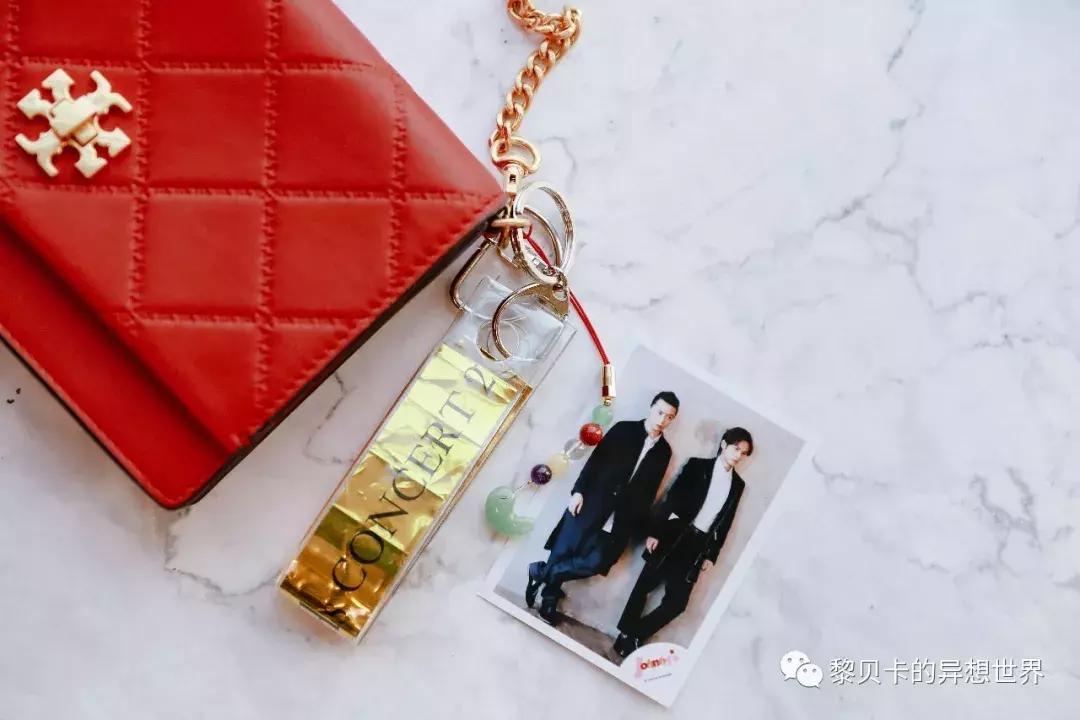 从上百只包里，她们精挑细选了这9只最爱的年度好包