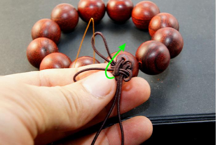 文玩手把串穿串教程,文玩人怎么开始盘串的