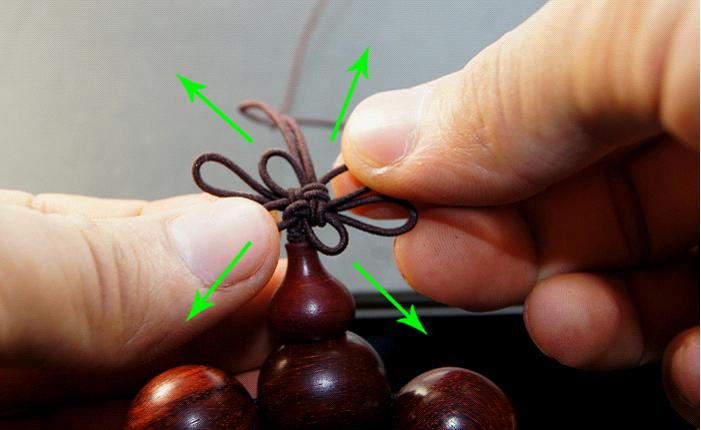 文玩手把串穿串教程,文玩人怎么开始盘串的