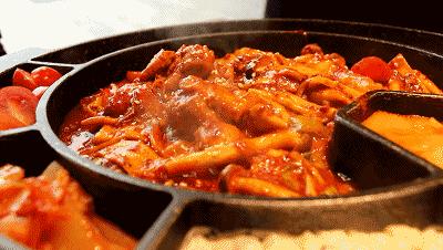 红角洲这家韩餐好偏心，妹子同行就打折，妹子越多折扣越优惠