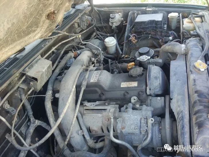 奇兵改帕杰罗发动机超选四驱,黑金刚改装新款帕杰罗内饰